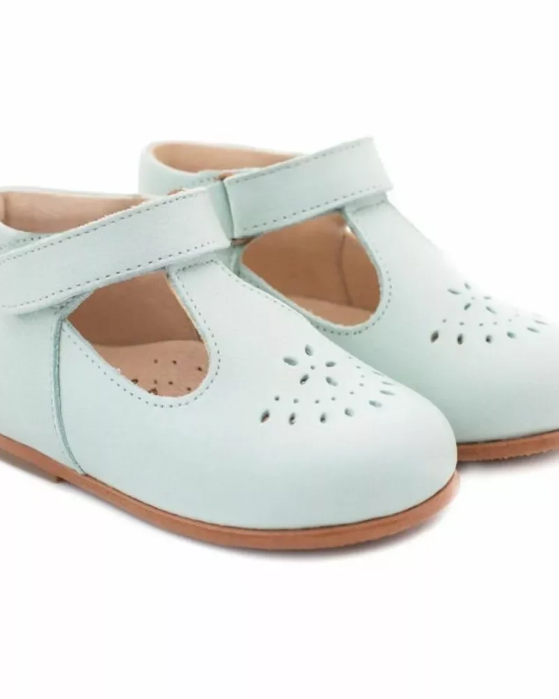 powder-blue-girls-mary-jane-shoes